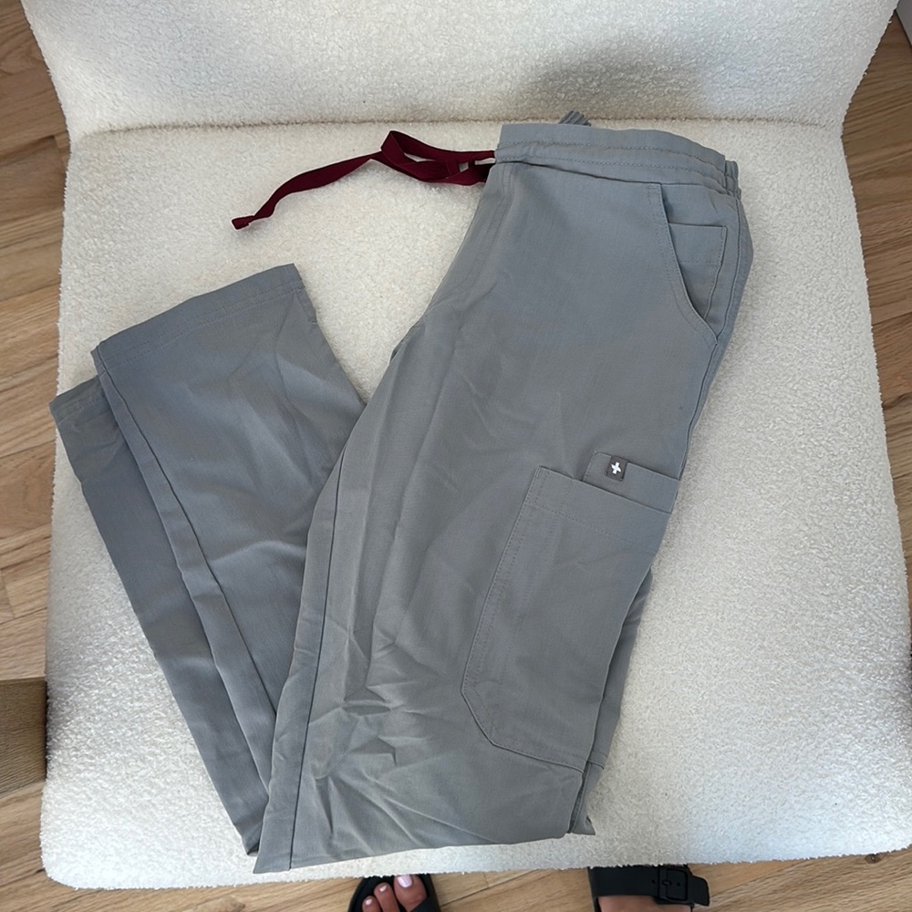 Scrub pants